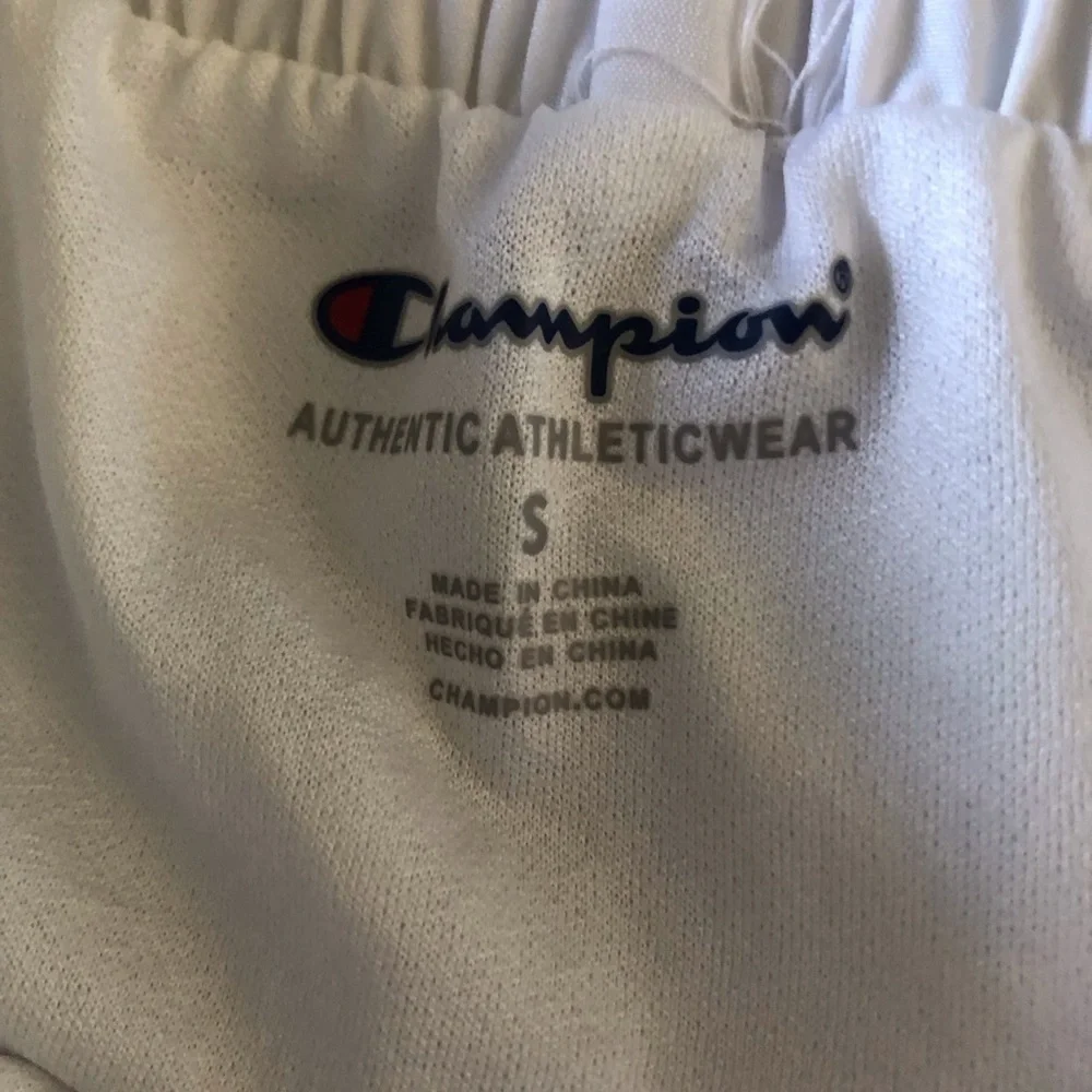 CHAMPION white running shorts in size S